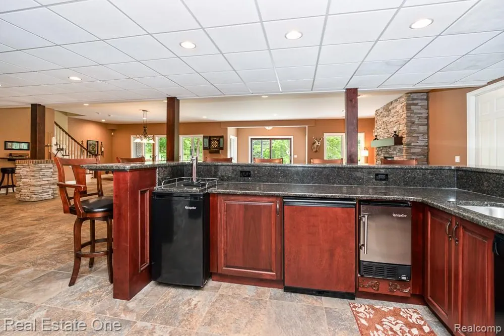 2737 Pebble Beach Drive Oakland Charter Township, MI 48363