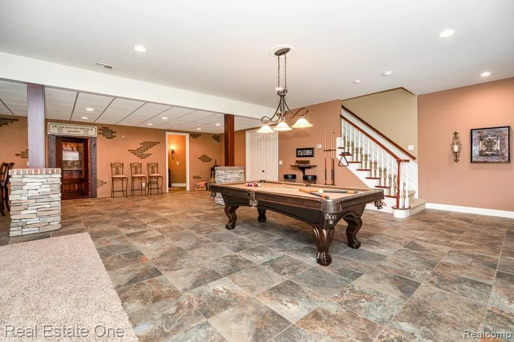 2737 Pebble Beach Drive Oakland Charter Township, MI 48363
