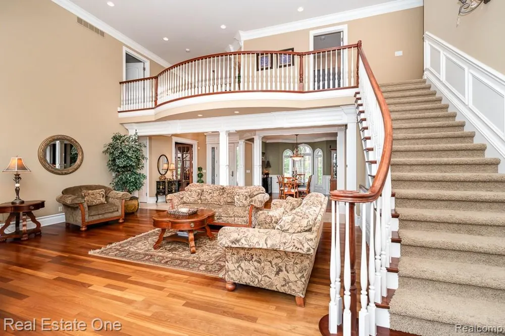 2737 Pebble Beach Drive Oakland Charter Township, MI 48363