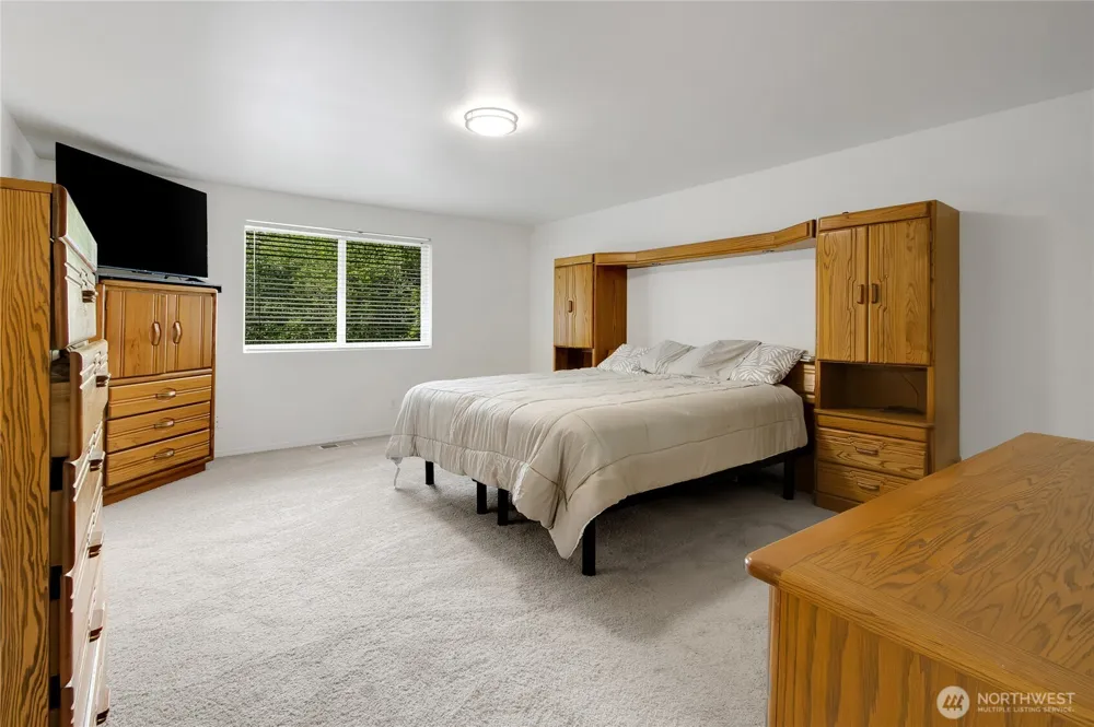 12311 Holtz Road E Eatonville, WA 98328