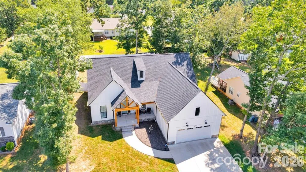 2754 Emperor Street Claremont, NC 28610