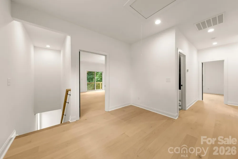 3031 Mathis Drive Charlotte, NC 28208