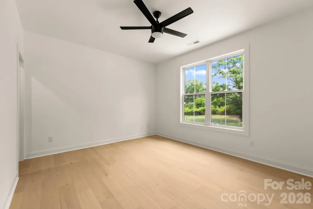 3031 Mathis Drive Charlotte, NC 28208