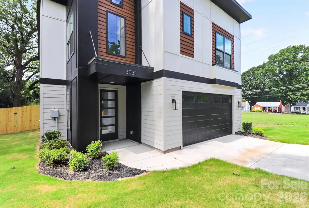3031 Mathis Drive Charlotte, NC 28208