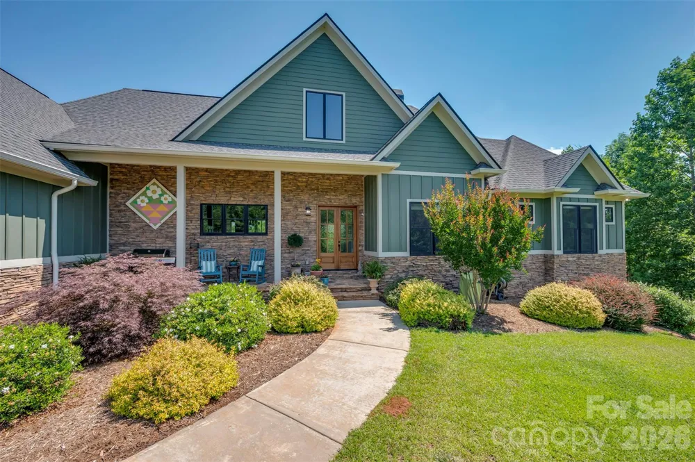398 Mapleton Lane Columbus, NC 28722