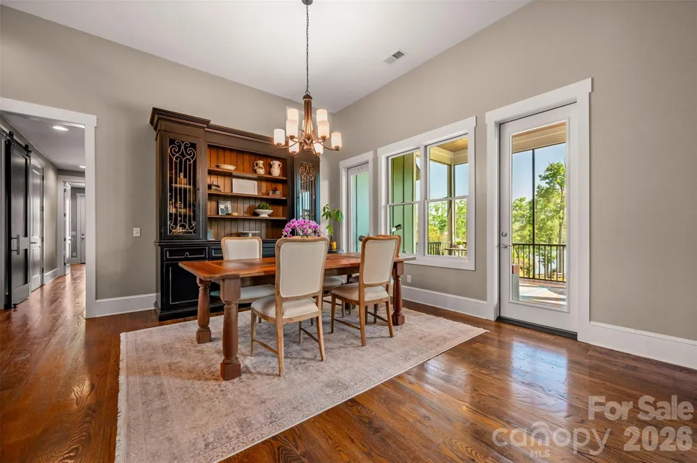 398 Mapleton Lane Columbus, NC 28722