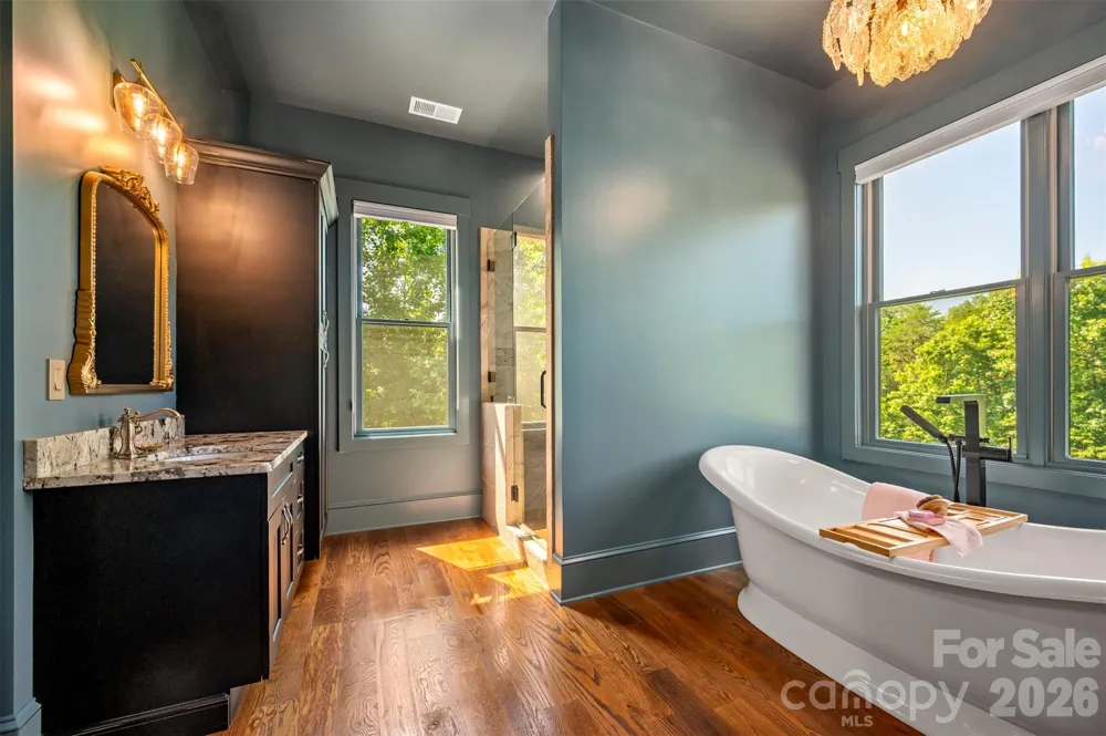 398 Mapleton Lane Columbus, NC 28722