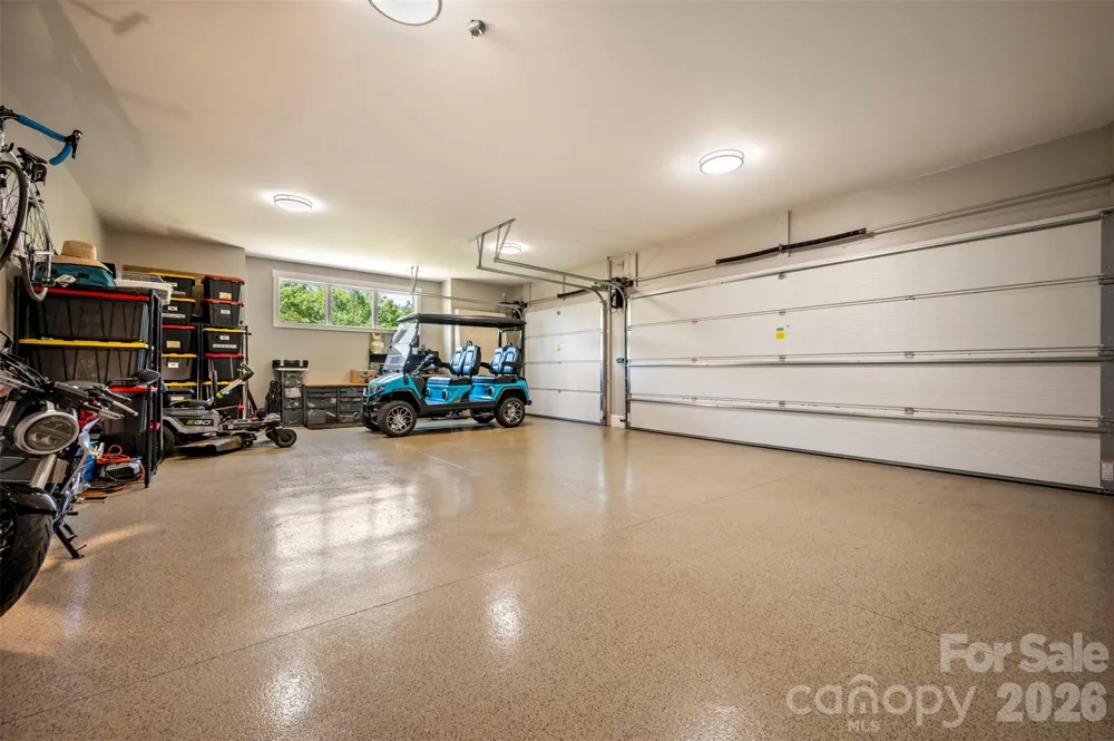 398 Mapleton Lane Columbus, NC 28722