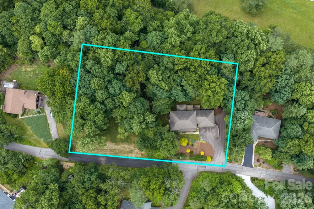 25 Whitaker View Road Fairview, NC 28730