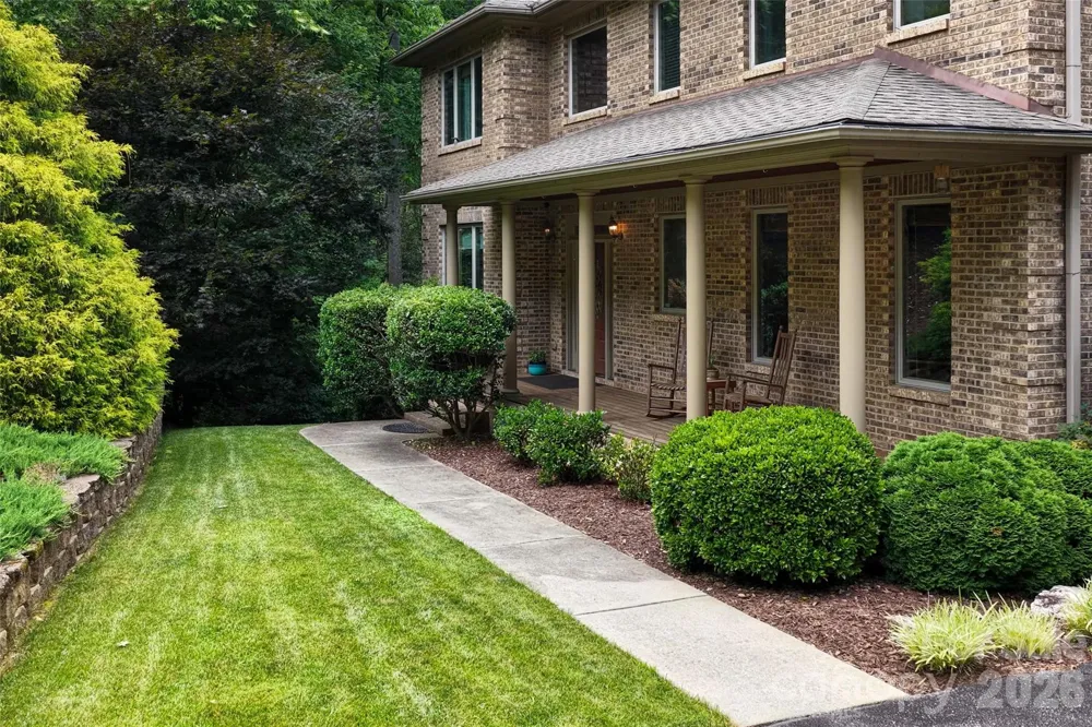 25 Whitaker View Road Fairview, NC 28730