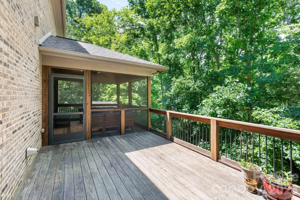 25 Whitaker View Road Fairview, NC 28730