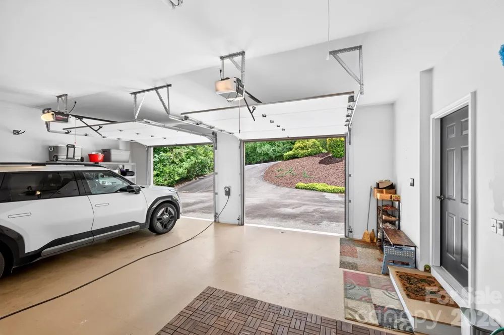 25 Whitaker View Road Fairview, NC 28730