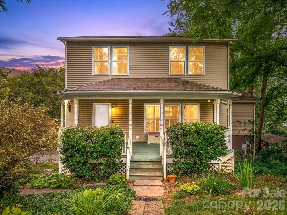 17 Captains Drive Candler, NC 28715