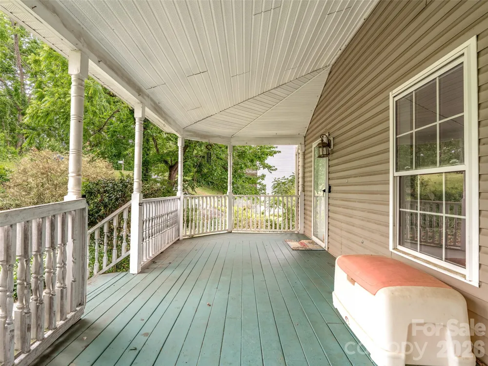 17 Captains Drive Candler, NC 28715