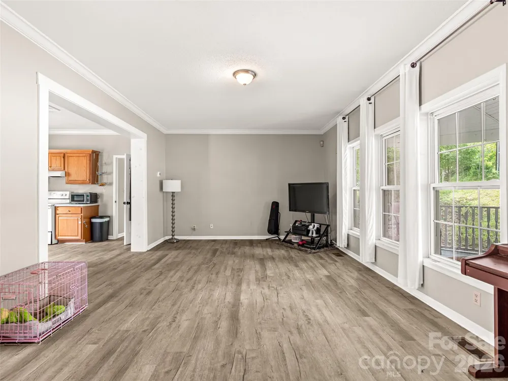 17 Captains Drive Candler, NC 28715