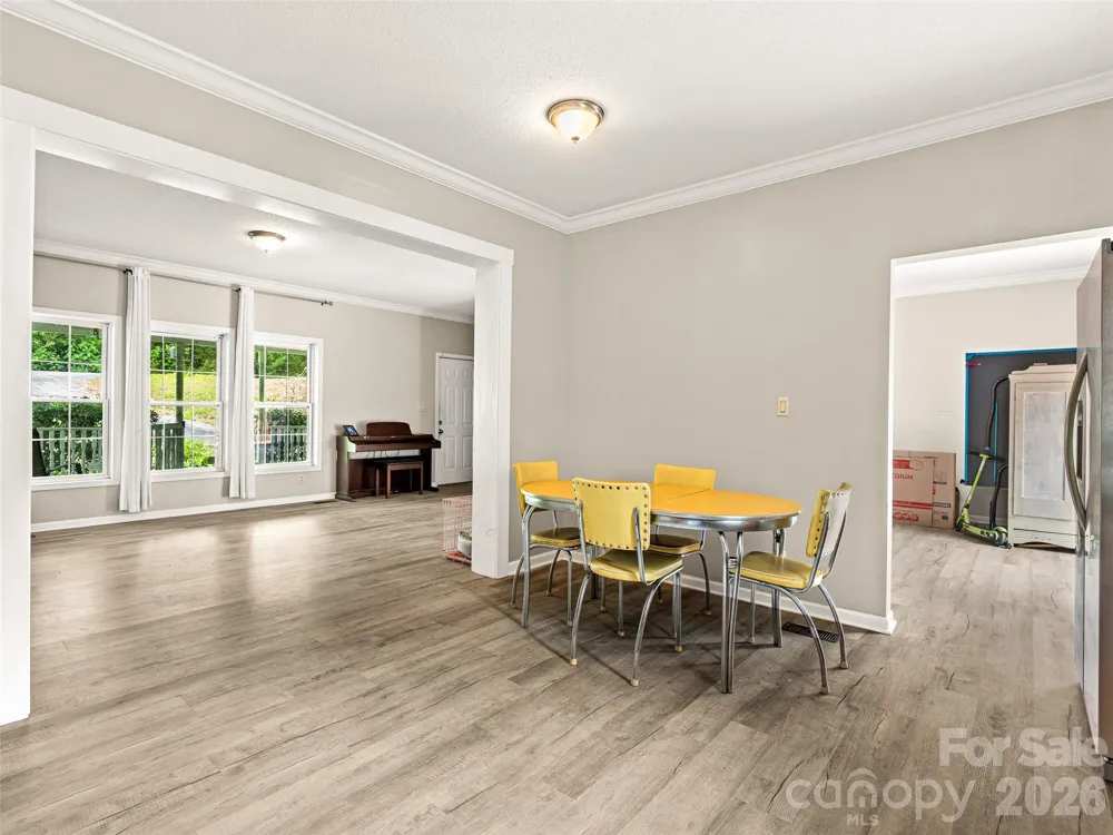 17 Captains Drive Candler, NC 28715