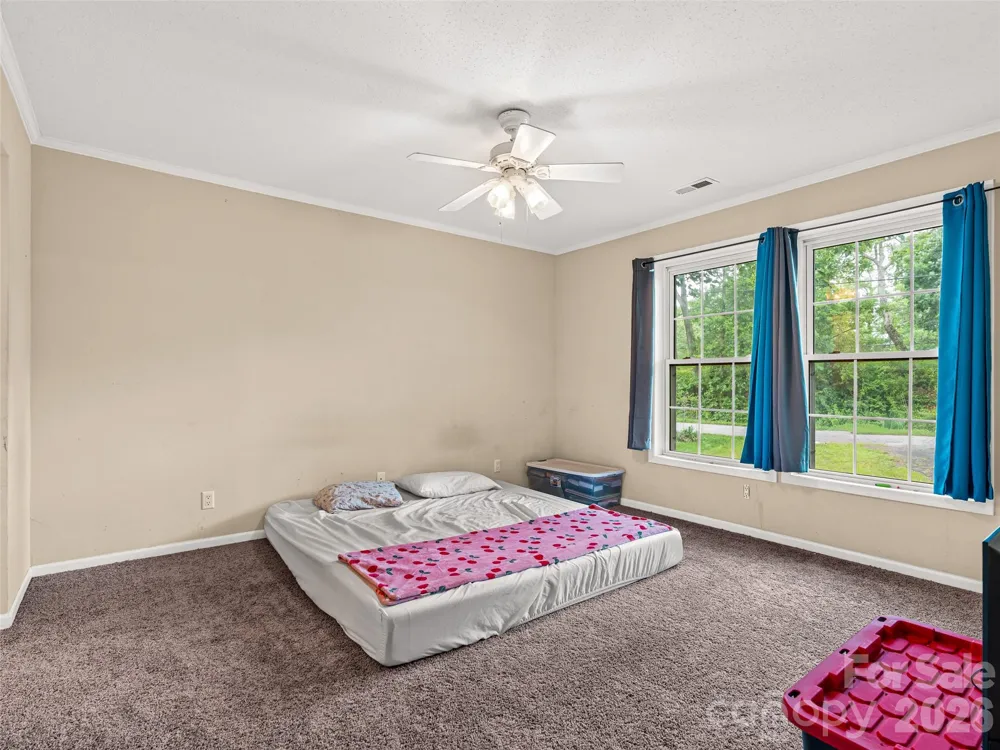 17 Captains Drive Candler, NC 28715