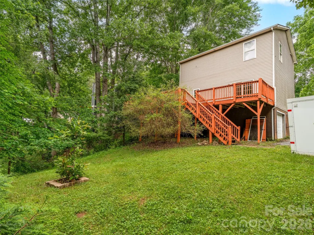 17 Captains Drive Candler, NC 28715