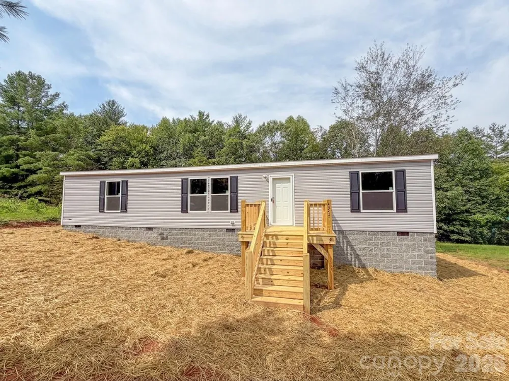 4277 Chinquapin Circle Lenoir, NC 28645