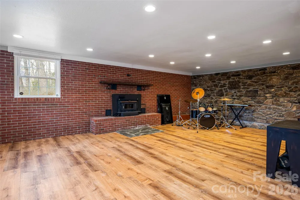 233 Church Road Fairview, NC 28730