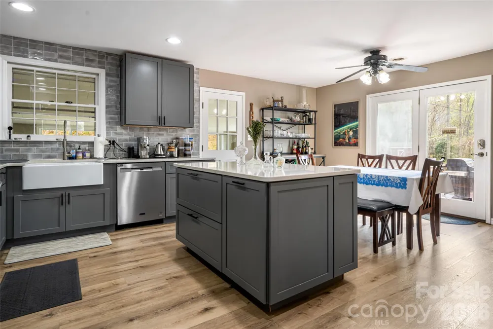 233 Church Road Fairview, NC 28730
