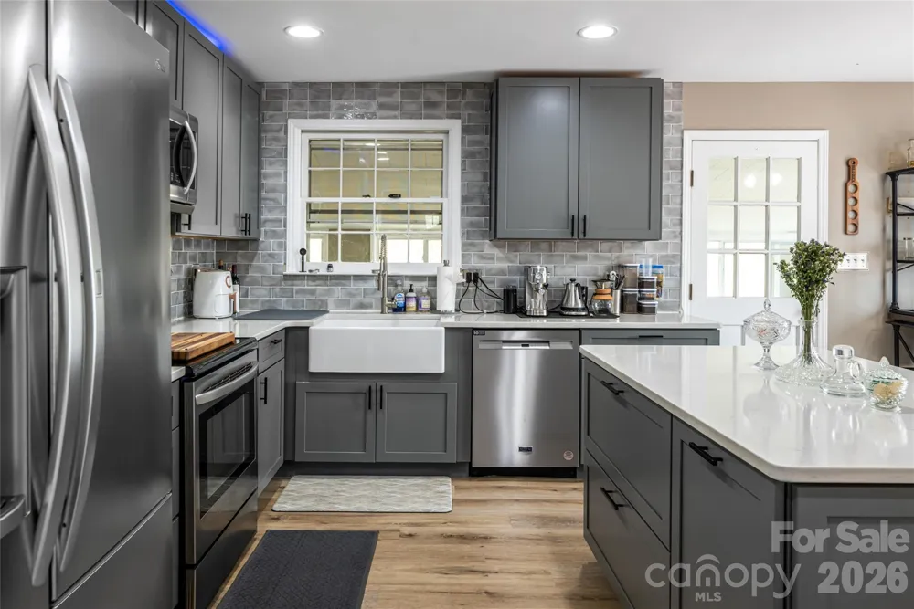 233 Church Road Fairview, NC 28730