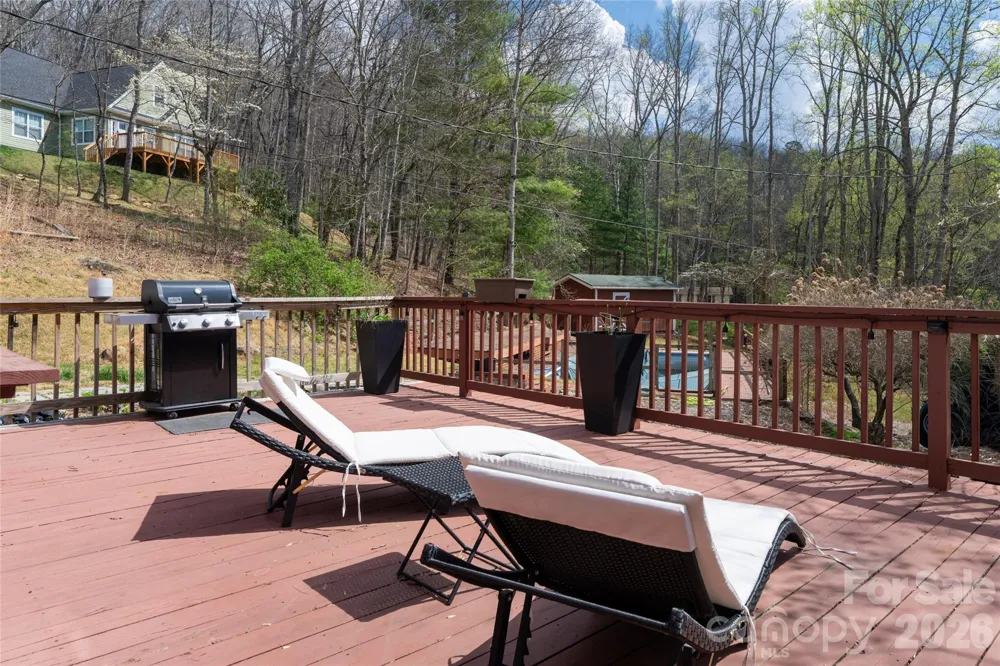 233 Church Road Fairview, NC 28730