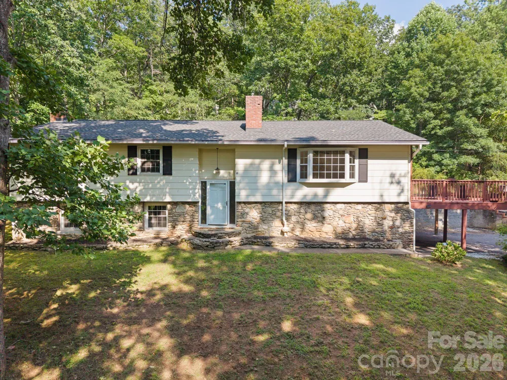 233 Church Road Fairview, NC 28730