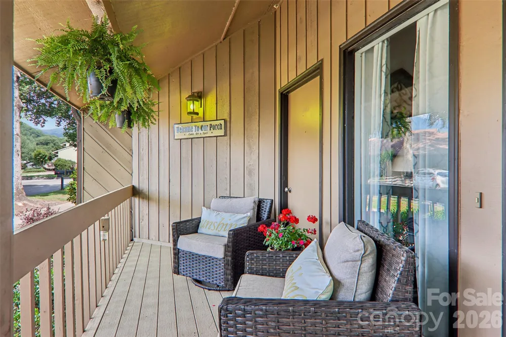 147 W Lake Drive S #1206 Lake Lure, NC 28746