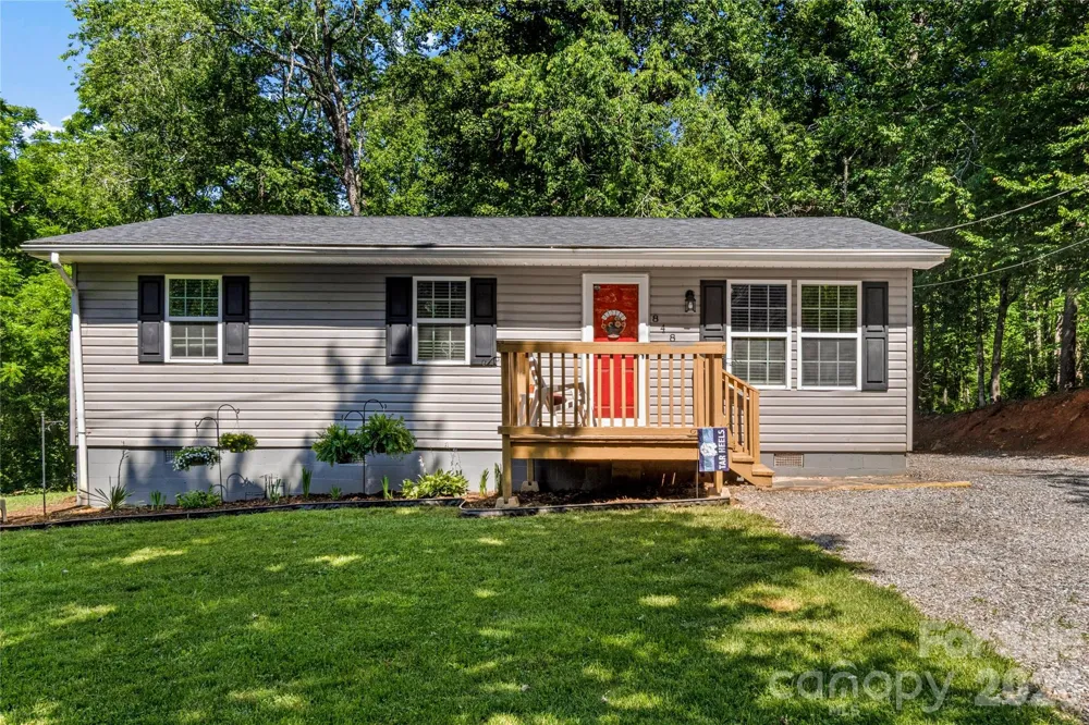 848 Huffman River Lane Purlear, NC 28665