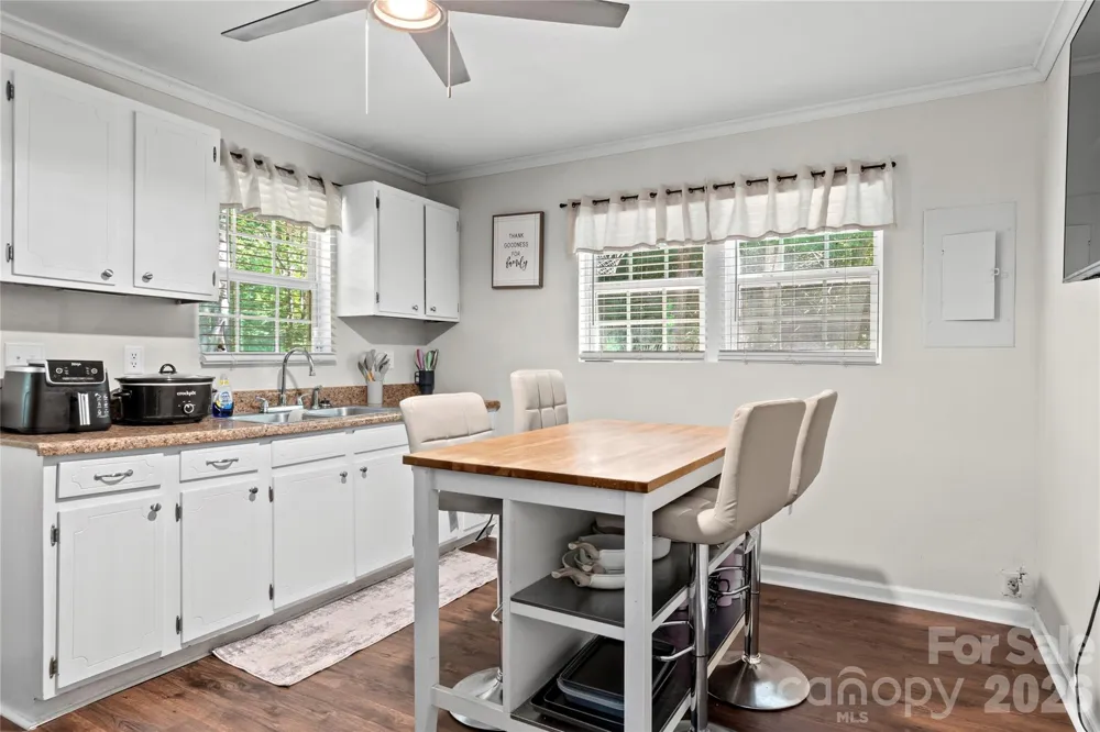 848 Huffman River Lane Purlear, NC 28665
