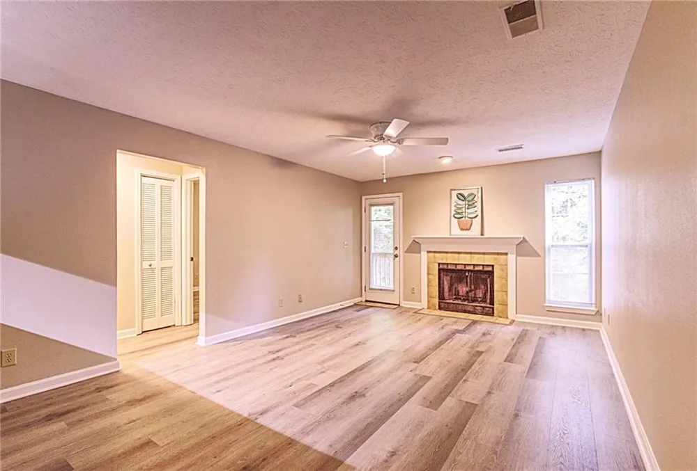 436 Teal Court Roswell, GA 30076
