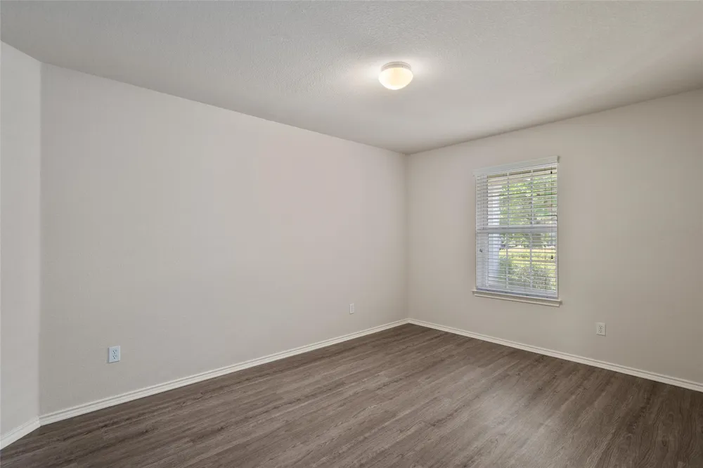 3924 Links Lane Round Rock, TX 78664