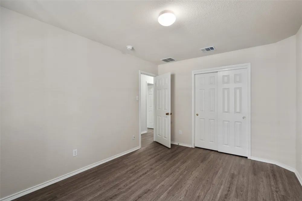 3924 Links Lane Round Rock, TX 78664