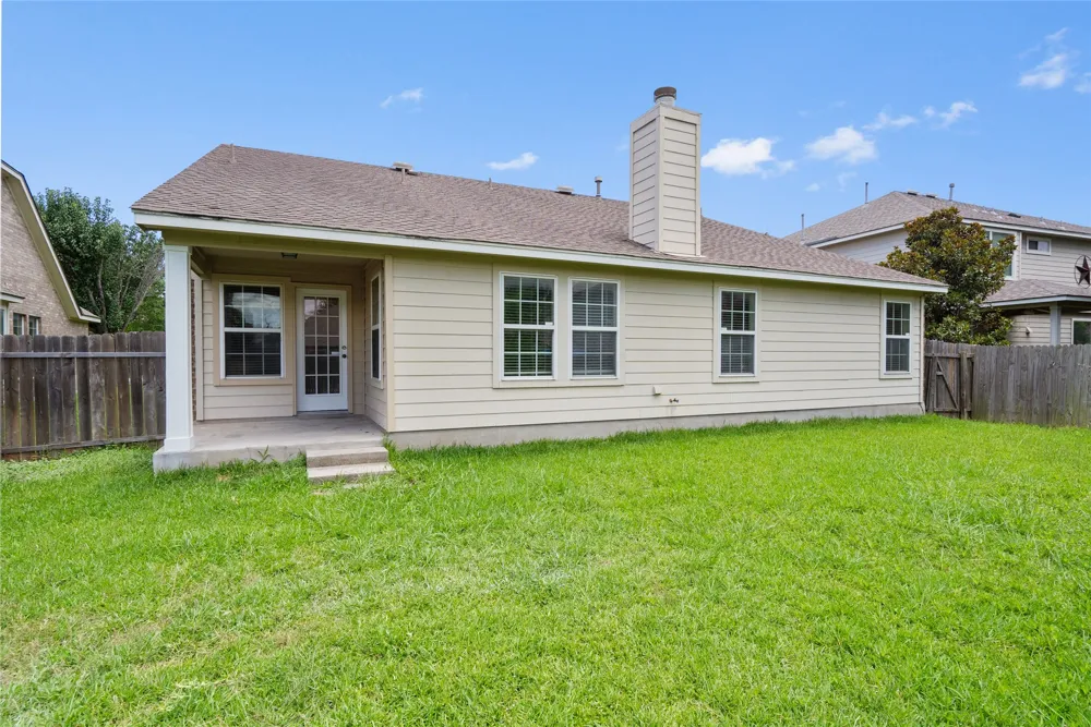3924 Links Lane Round Rock, TX 78664