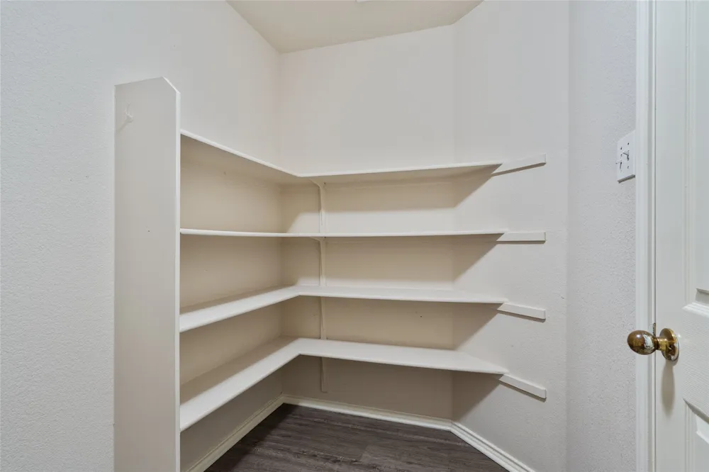 3924 Links Lane Round Rock, TX 78664