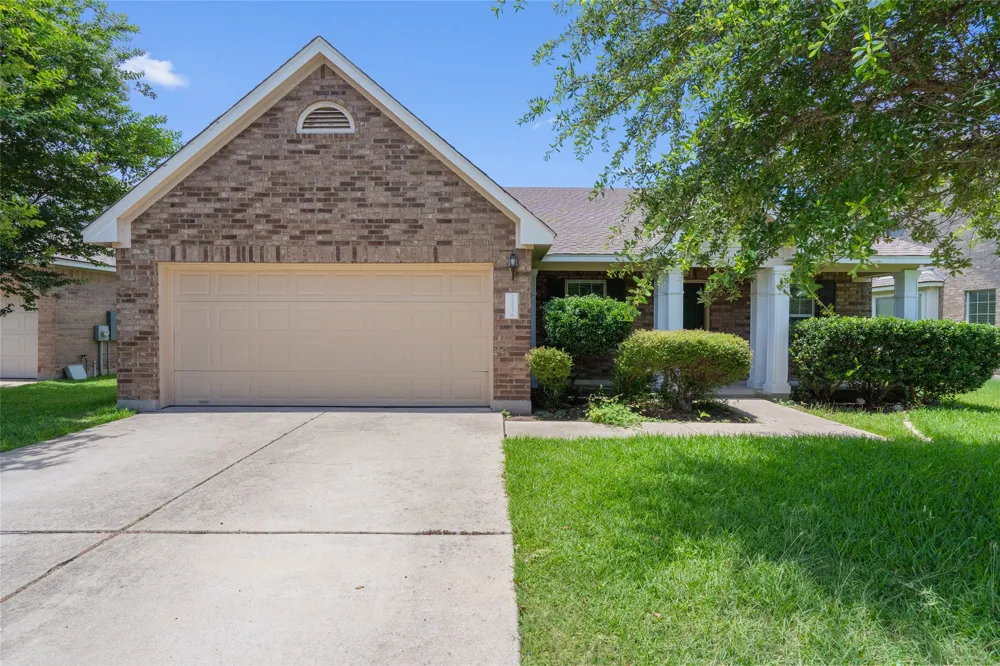 3924 Links Lane Round Rock, TX 78664