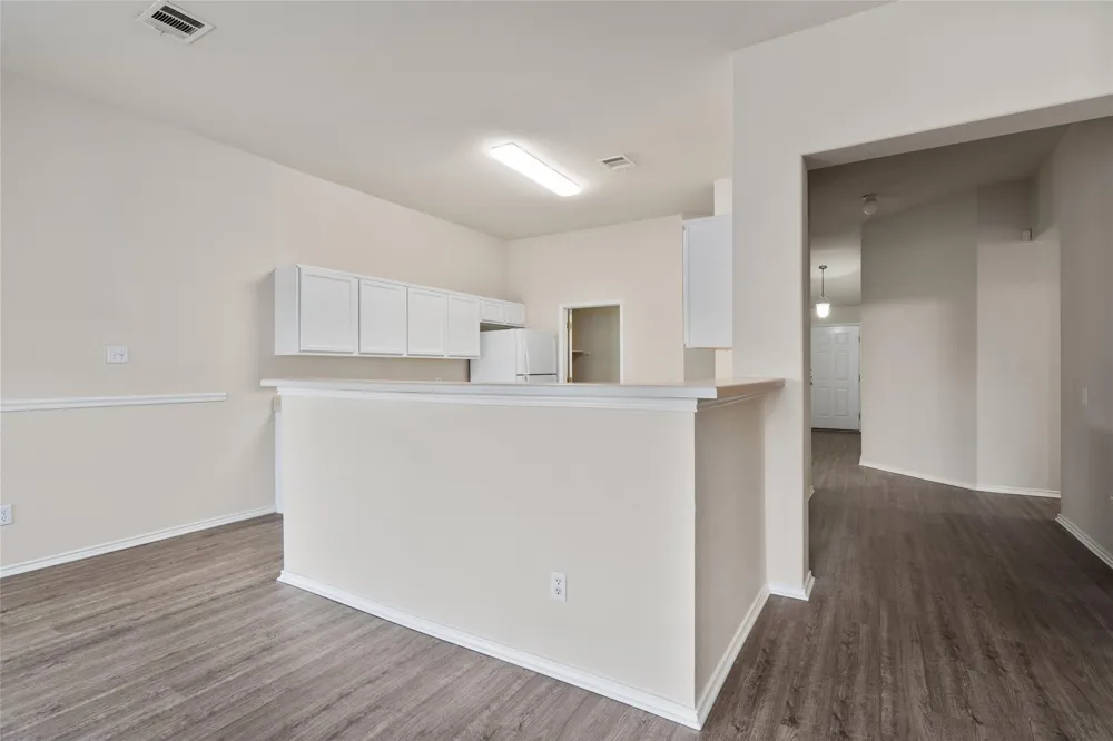 3924 Links Lane Round Rock, TX 78664
