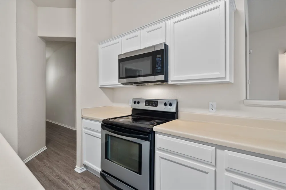 3924 Links Lane Round Rock, TX 78664