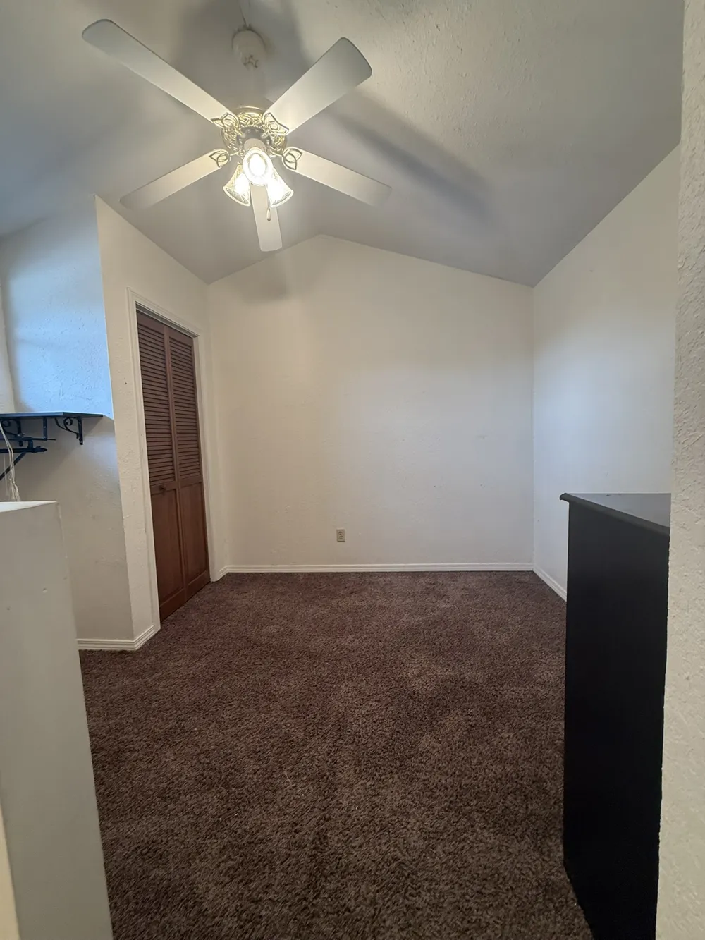 295 Mooring Circle #B Lakeway, TX 78734