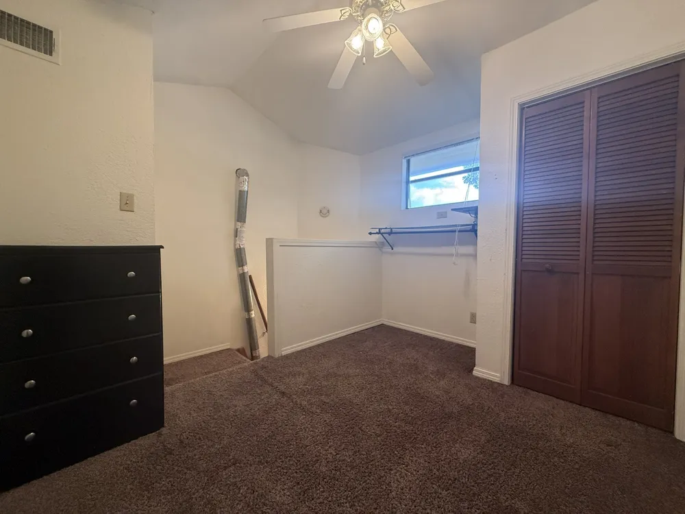 295 Mooring Circle #B Lakeway, TX 78734