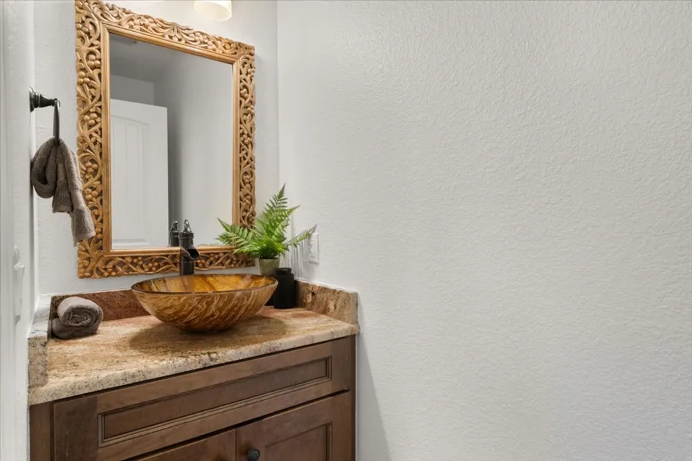 406 Rogart Drive Spicewood, TX 78669