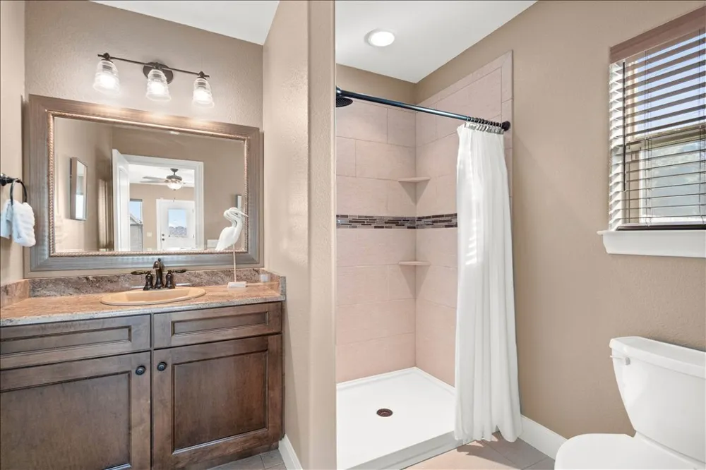 406 Rogart Drive Spicewood, TX 78669