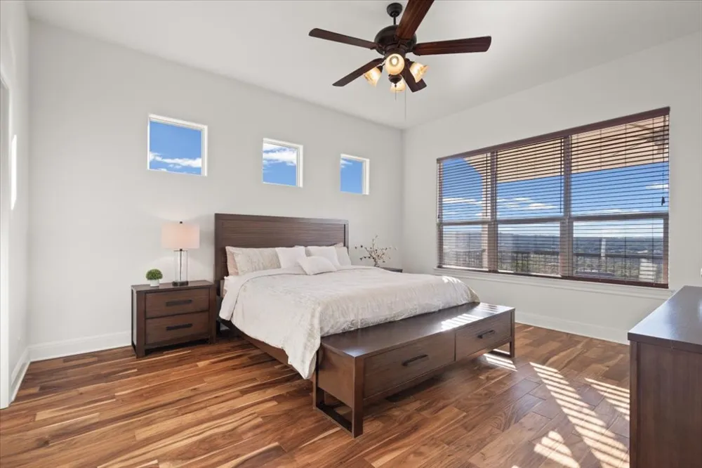 406 Rogart Drive Spicewood, TX 78669