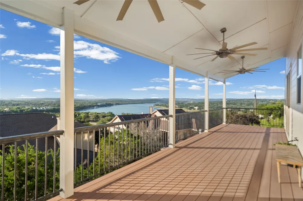 406 Rogart Drive Spicewood, TX 78669