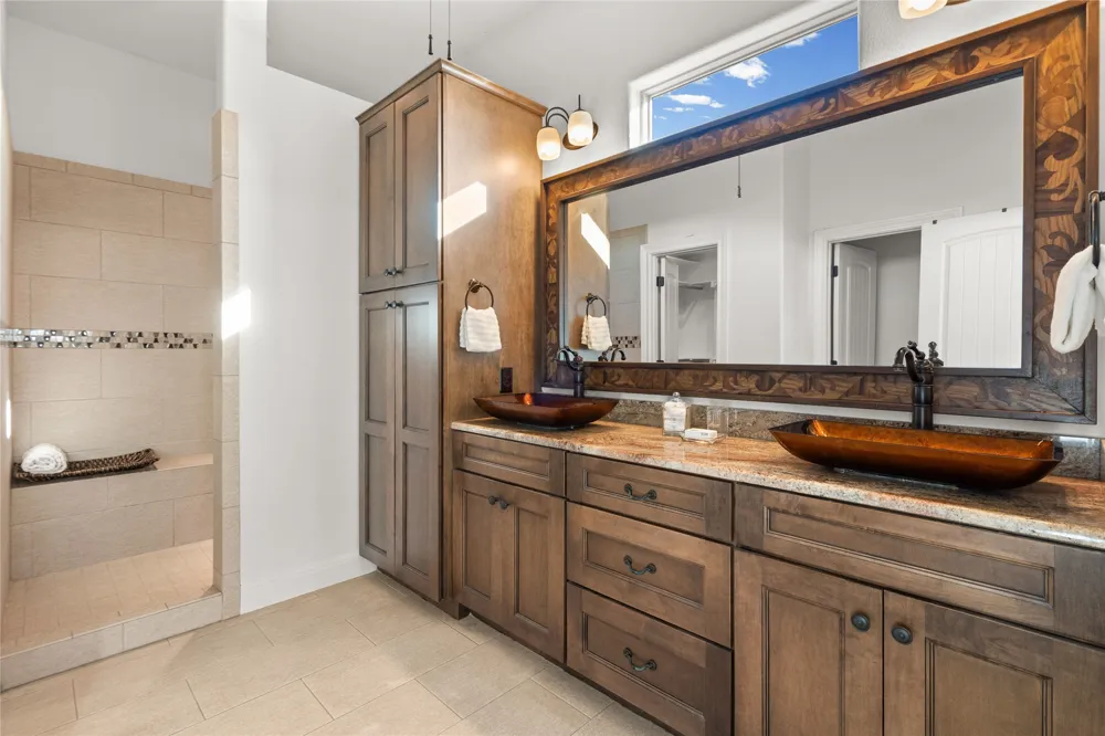 406 Rogart Drive Spicewood, TX 78669