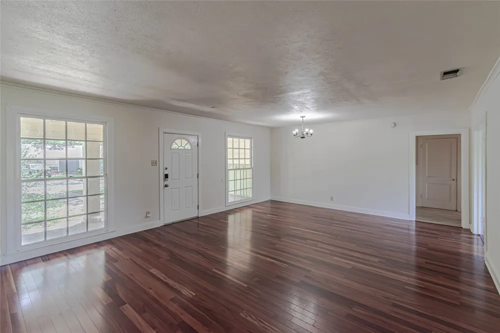 1202 Norwood Road Austin, TX 78722