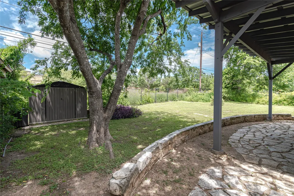 1202 Norwood Road Austin, TX 78722