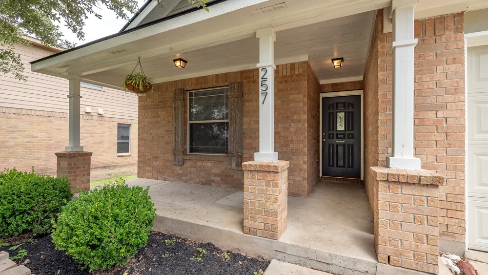 257 Lake Washington Drive Kyle, TX 78640