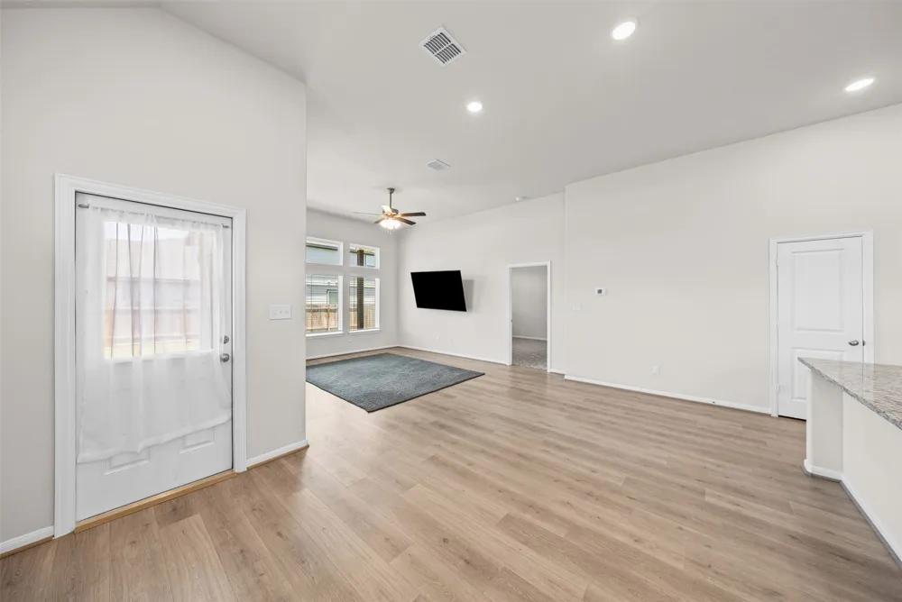 215 Cabiness Drive Salado, TX 76571